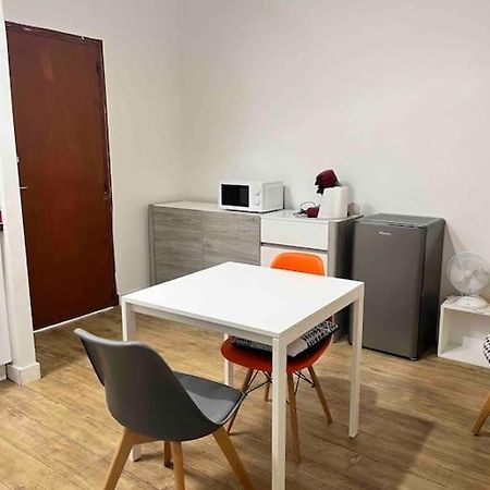2 Room Flat ตูลูส ภายนอก รูปภาพ