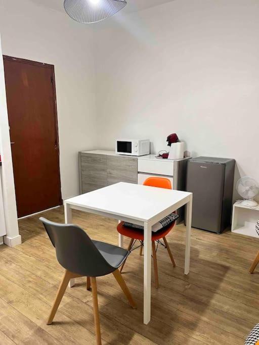 2 Room Flat ตูลูส ภายนอก รูปภาพ