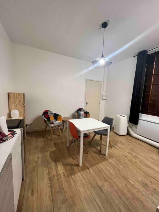 2 Room Flat ตูลูส ภายนอก รูปภาพ