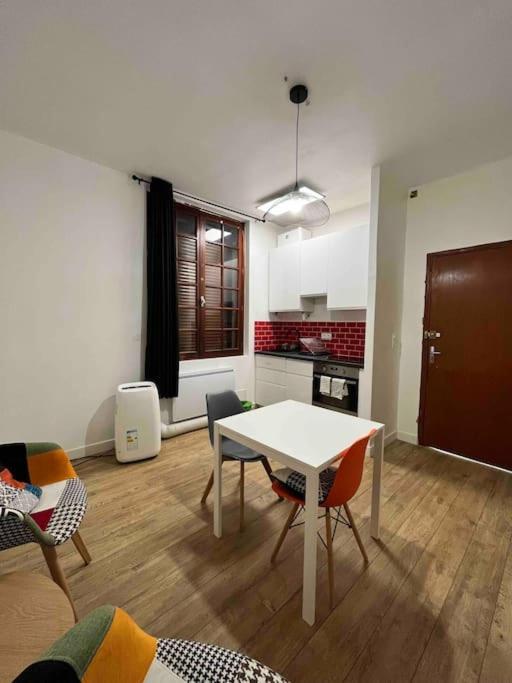 2 Room Flat ตูลูส ภายนอก รูปภาพ